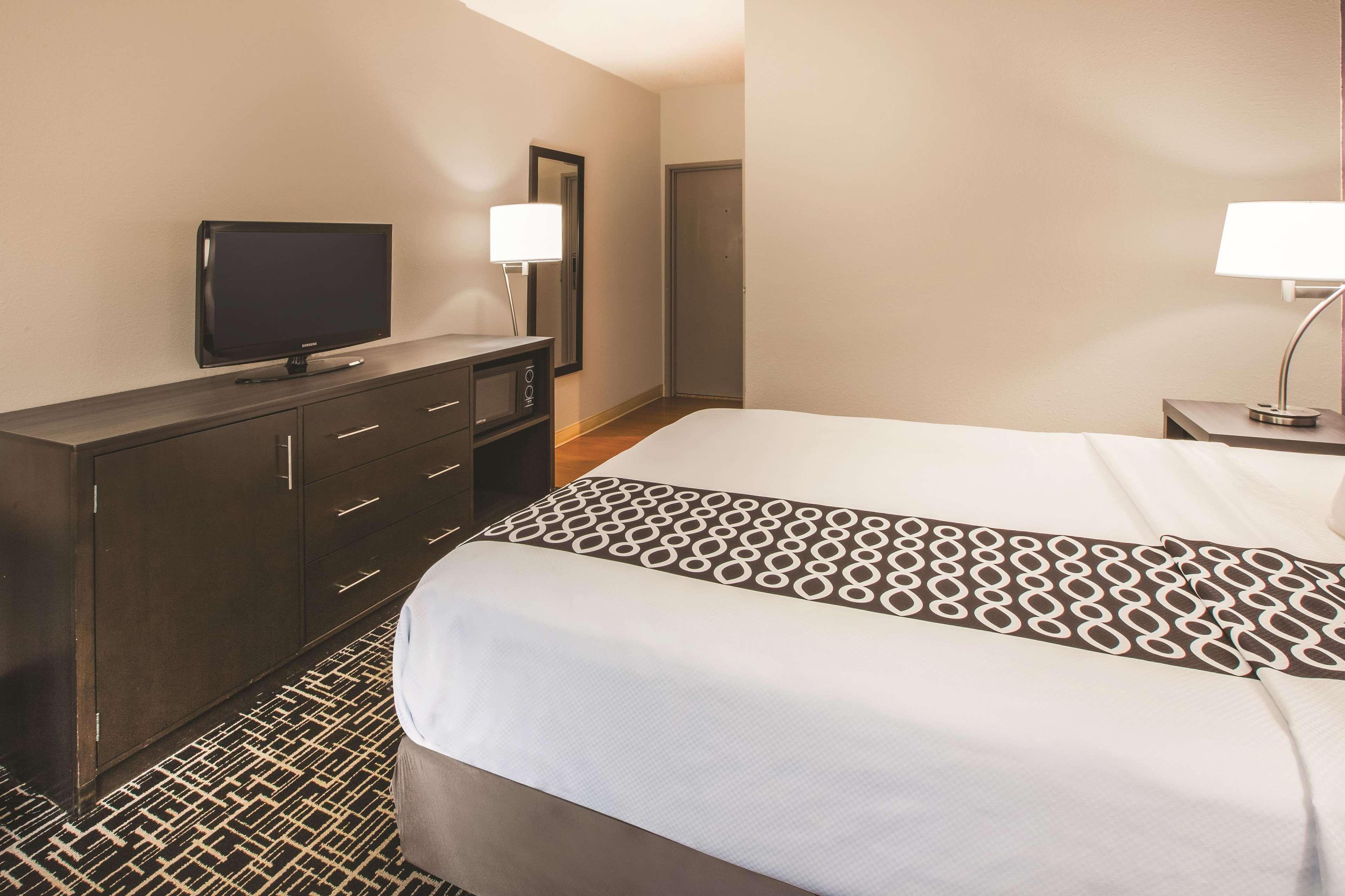La Quinta Inn By Wyndham Indianapolis North Exteriör bild