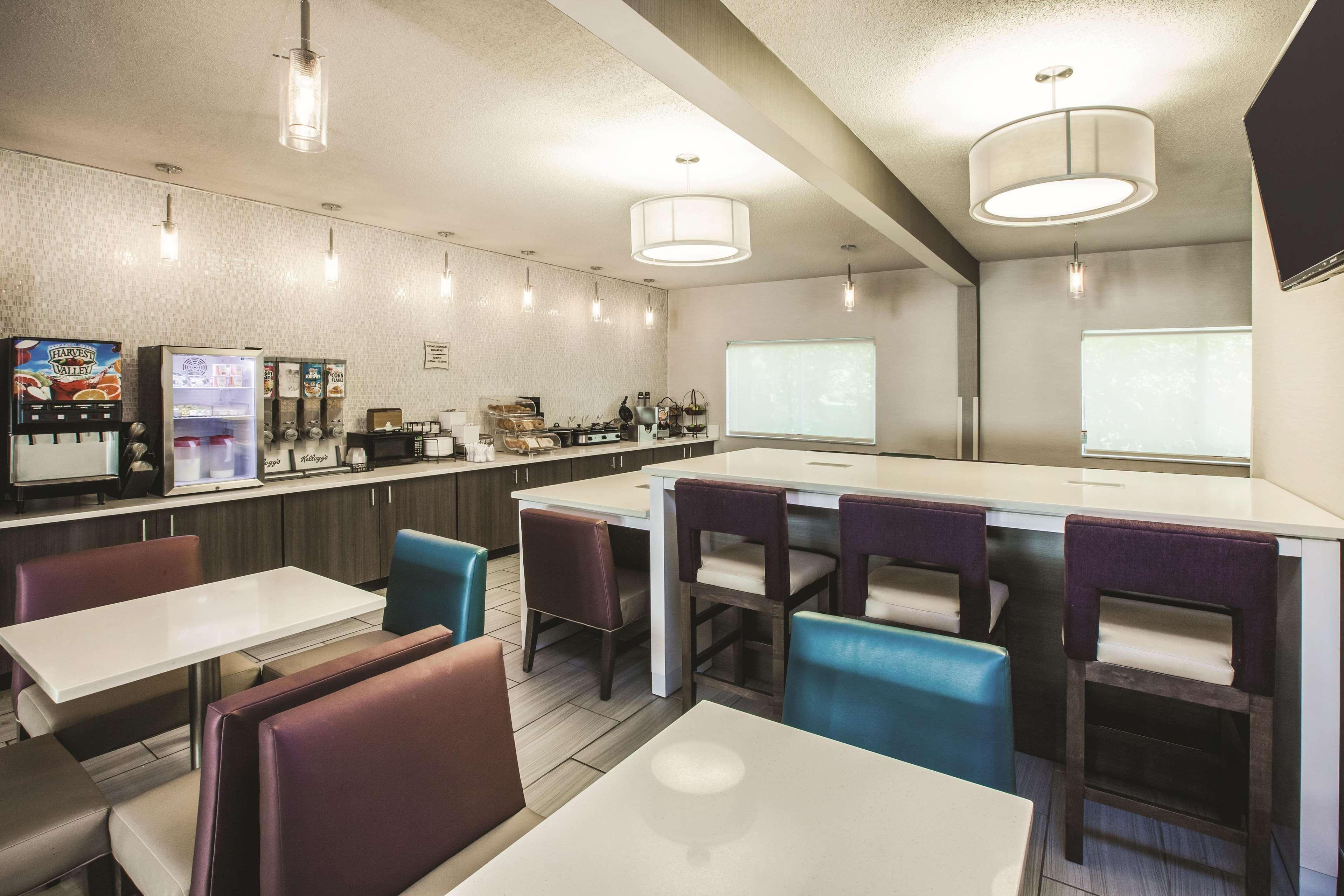 La Quinta Inn By Wyndham Indianapolis North Exteriör bild