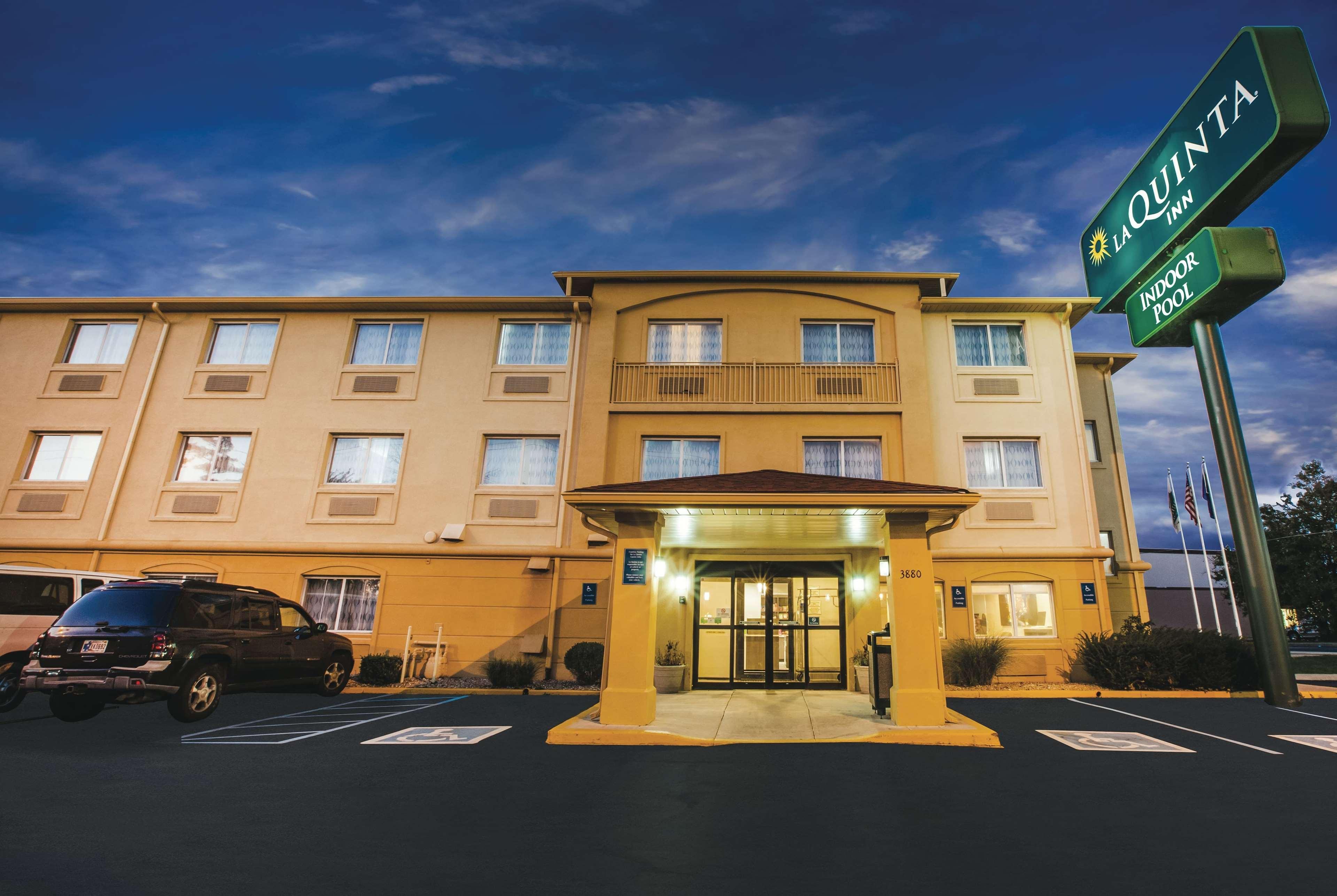 La Quinta Inn By Wyndham Indianapolis North Exteriör bild