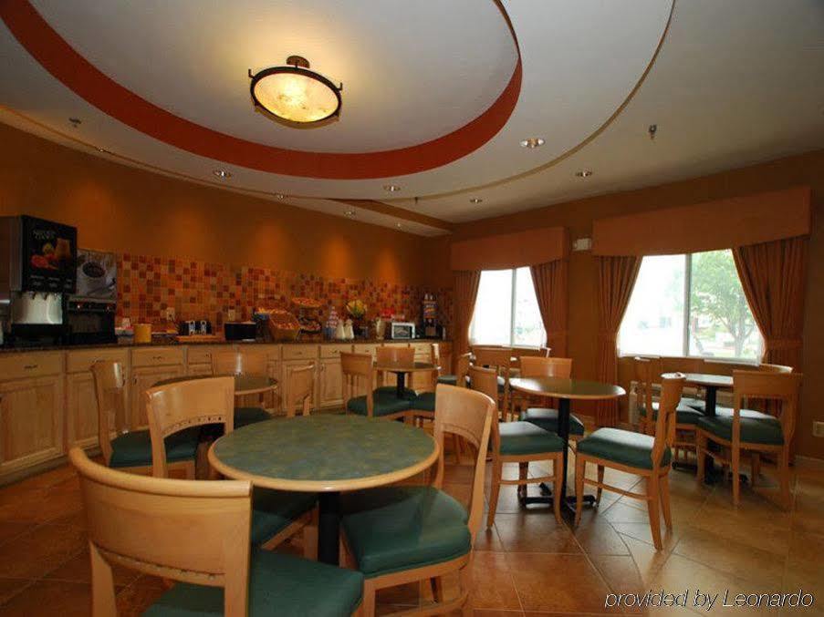 La Quinta Inn By Wyndham Indianapolis North Exteriör bild